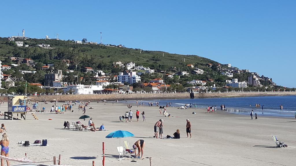 Apartamento Con Terraza Y Parrillero Piriápolis Exteriör bild